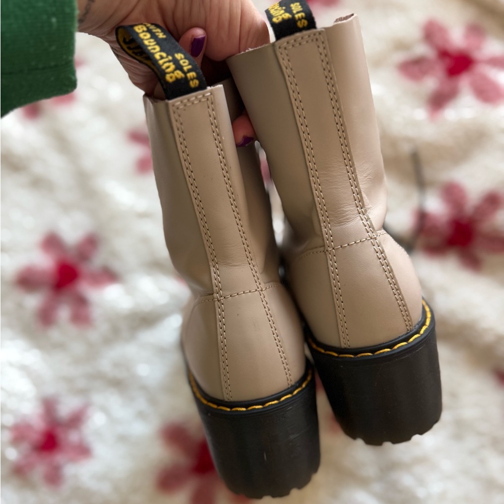 Leona dust pink Combat Boots Dr Martens - Picture 4 of 8